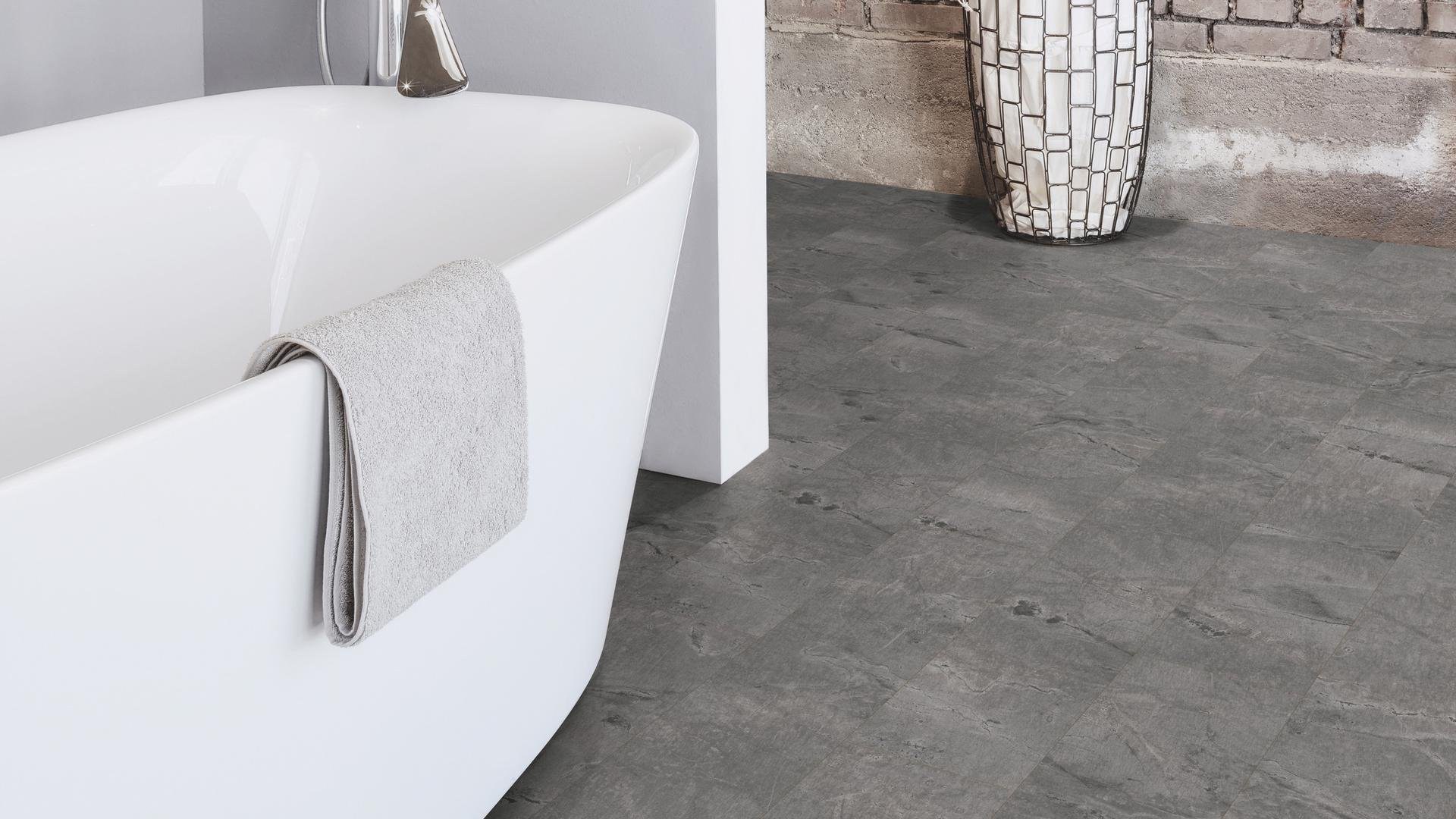 Ламинат Kaindl AQUApro Select Графит К4895 АV фото в интерьере